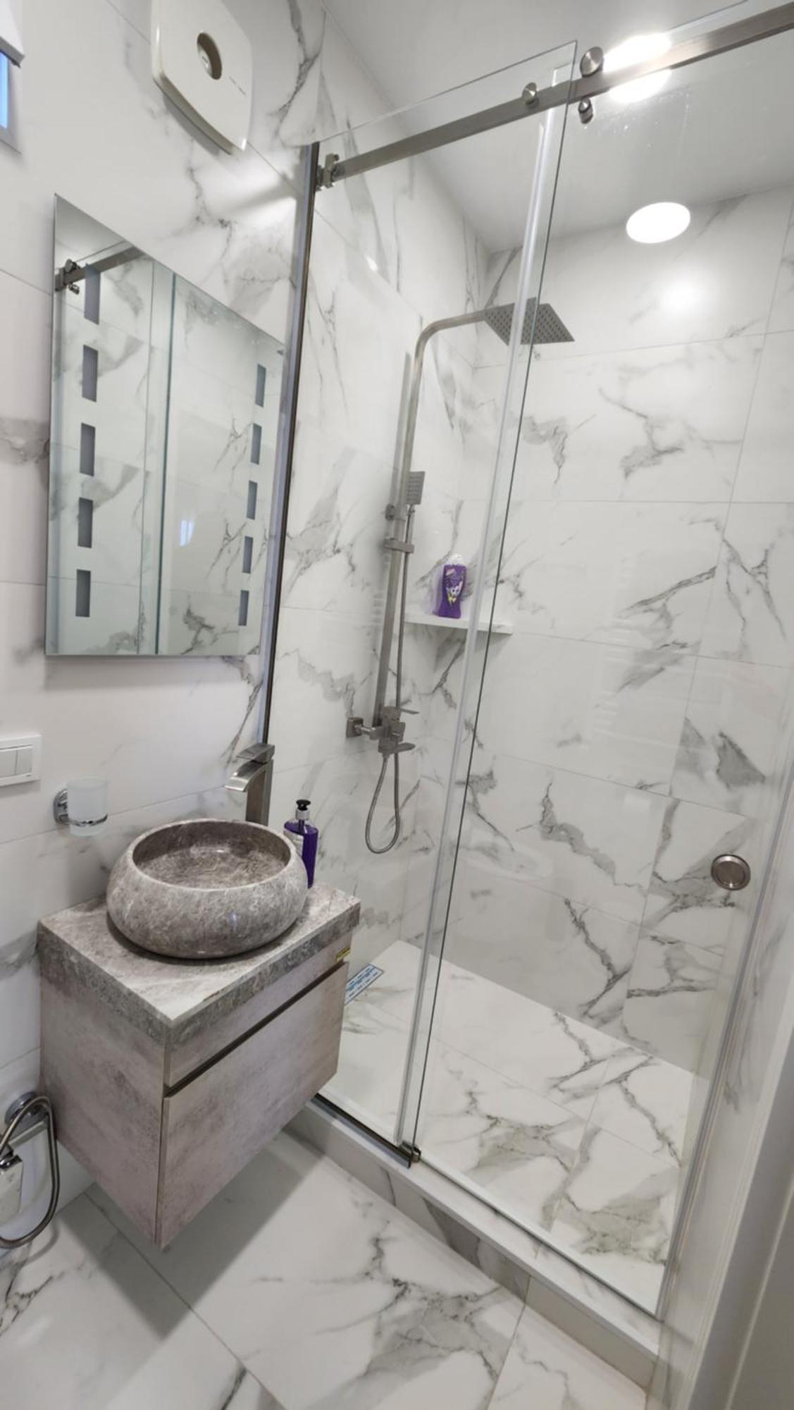 Khorgo Hotel Gori Bagian luar foto