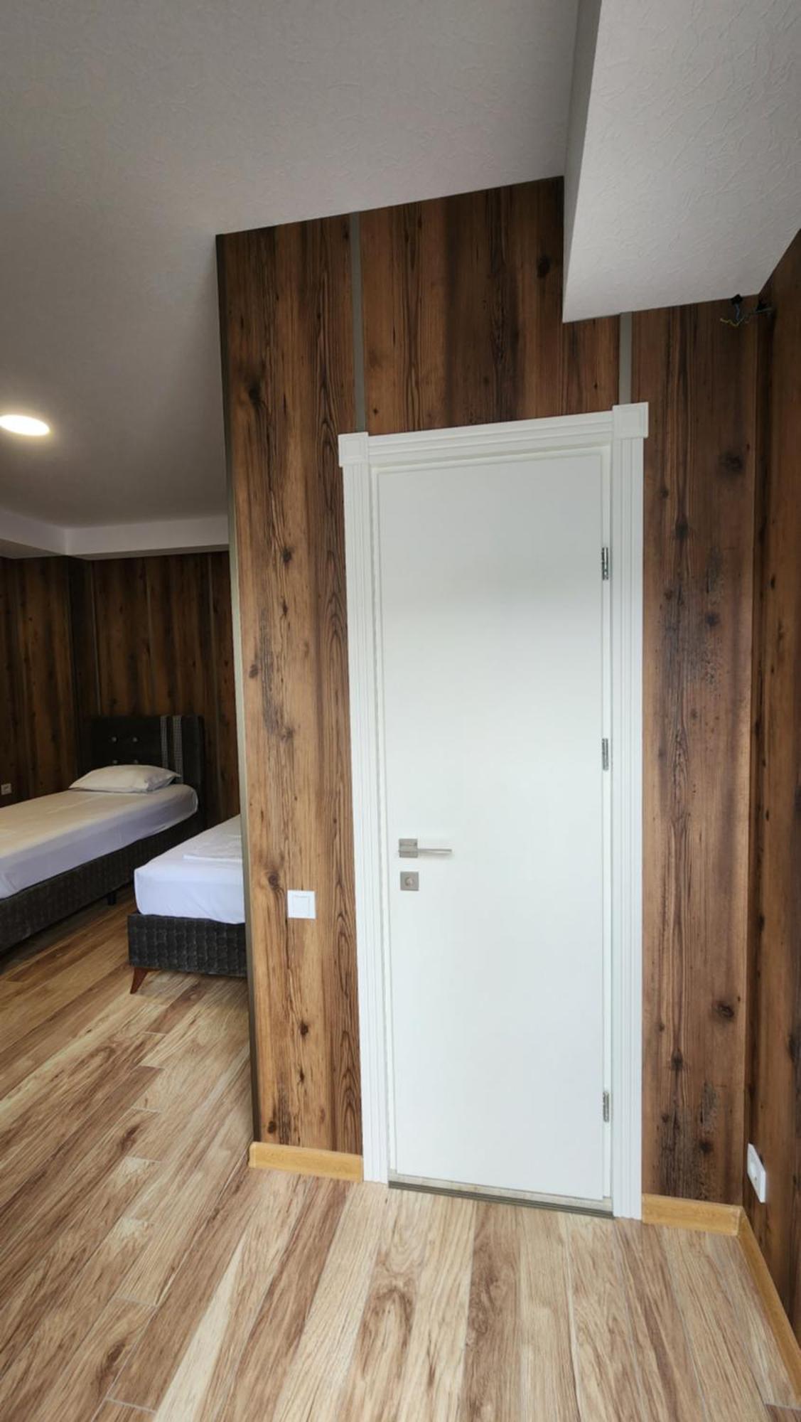 Khorgo Hotel Gori Bagian luar foto